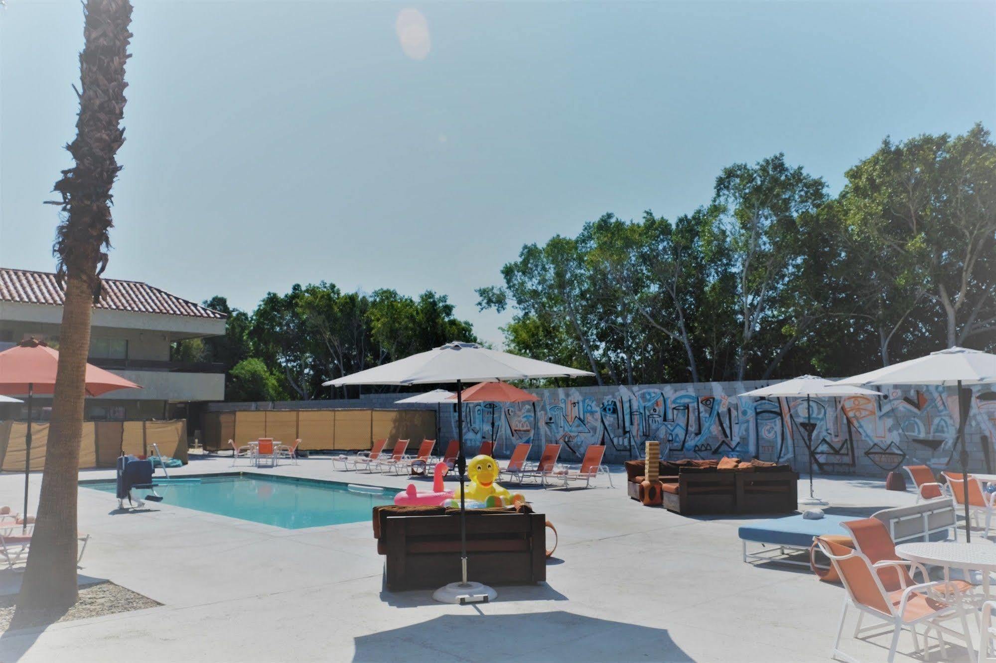 The Infusion Beach Club Palm Springs Exterior foto